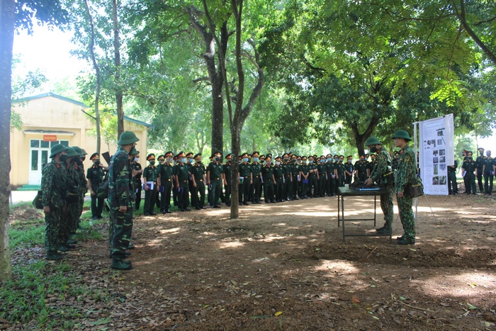 lop-tap-huan-tham-du-1-bai-giang-ve-ky-thuat-cmbc-copy-.jpg (300 KB)