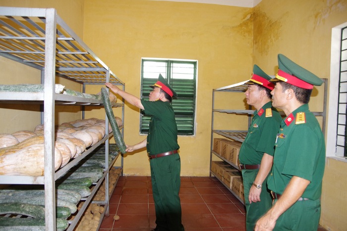 1-copy-.jpg (105 KB)