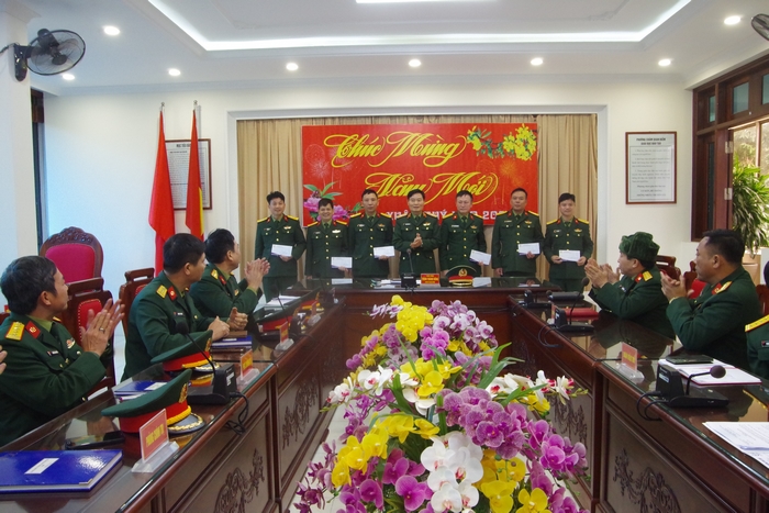 anh-4-copy-.jpg (332 KB)