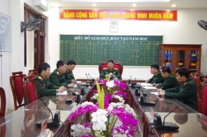 Thủ trưởng Ban Giám hiệu làm việc với Phòng Đào tạo