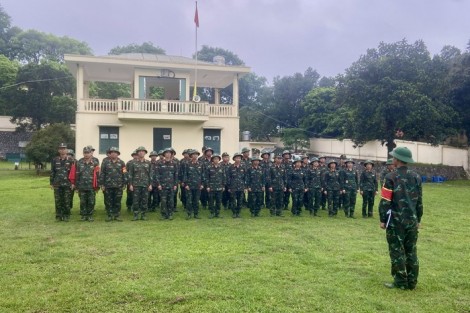 Trường Sĩ quan Phòng hóa tổ chức kiểm tra bắn súng K54 bài 1  cho Sĩ quan, AK bài 1 cho QNCN, HSQ-BS năm 2025