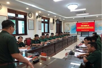 Trường Sĩ quan Phòng hóa giao nhiệm vụ cho Đoàn cán bộ, học viên đi nghiên cứu, học tập, thăm quần đảo Trường Sa, nhà giàn DK-I